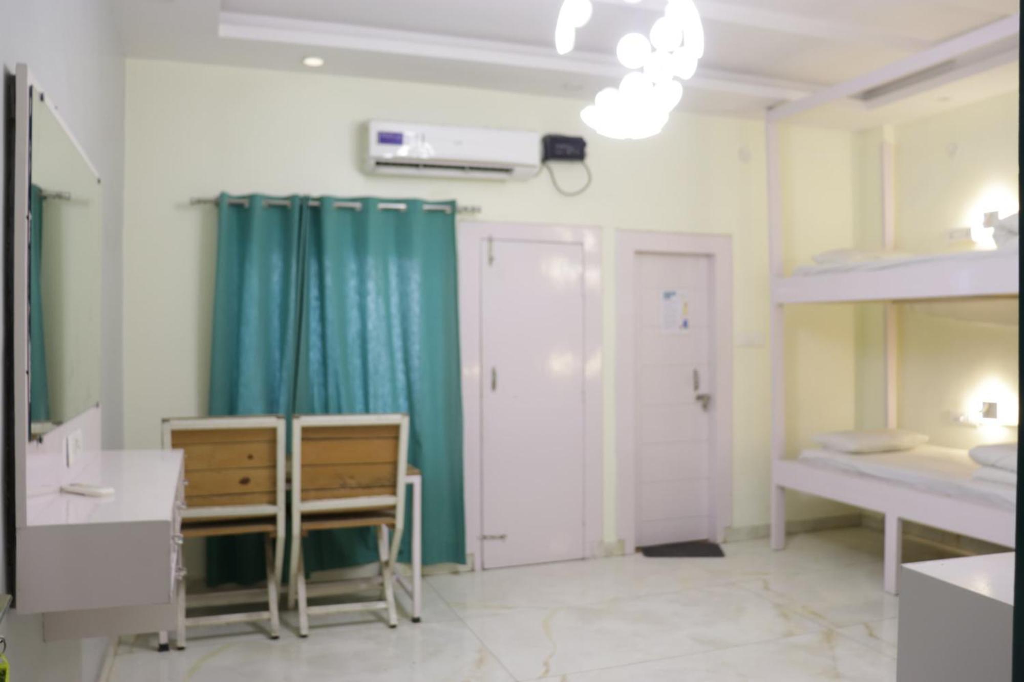 The Sweven Rishikesh Hostel Kültér fotó
